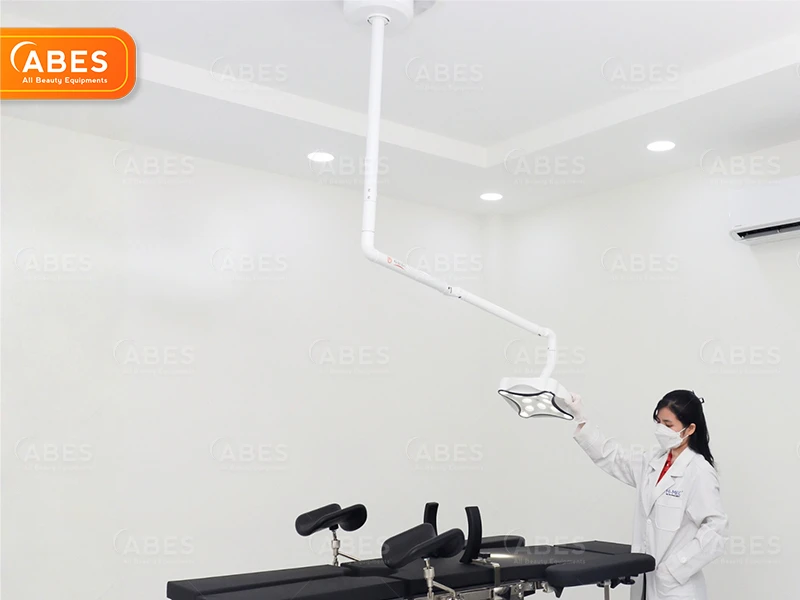 Đèn Phẫu Thuật Treo Trần LED350 Công Tắc Cảm Biến 