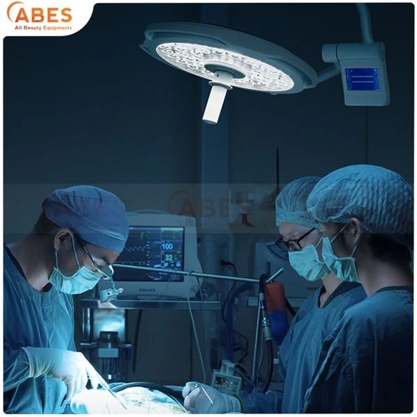 Độ chiếu sáng là một trong những yếu tố quan trọng nhất khi chọn mua đèn phẫu thuật