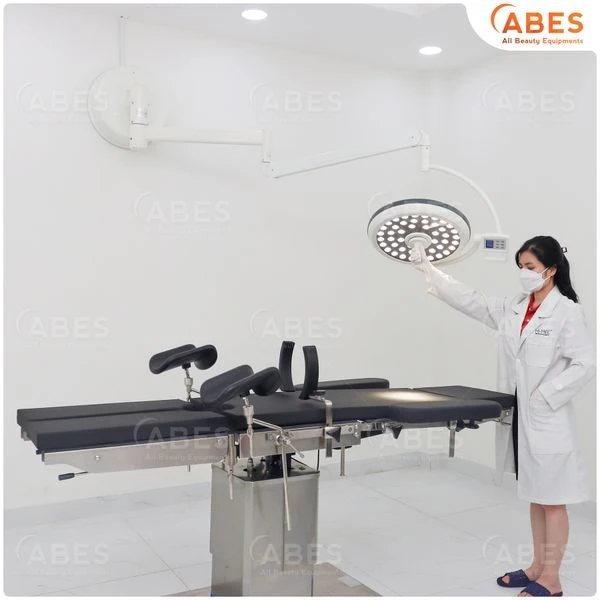 den_mo_treo_tuong_faeaecd2917449ee9e274a420df8af52_grande Đèn Mổ Phẫu Thuật Có Mấy Loại ?